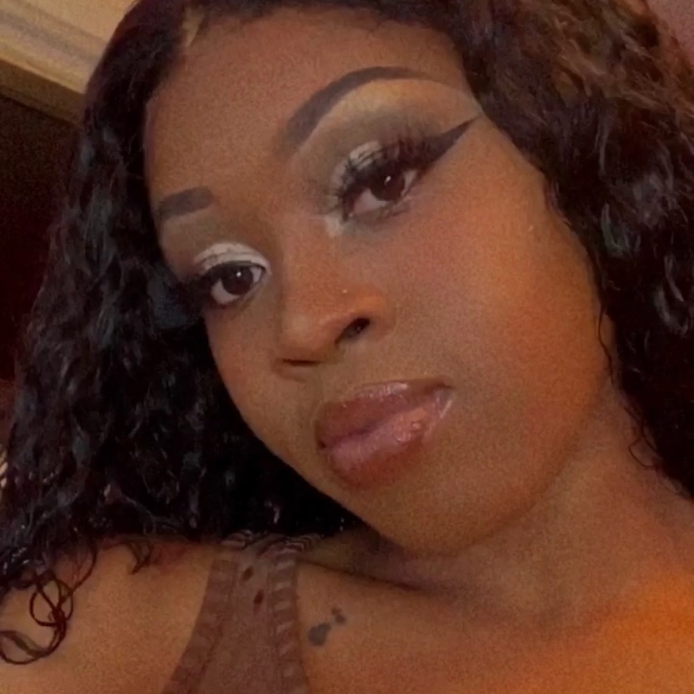 Meet your Posher, Tallaria